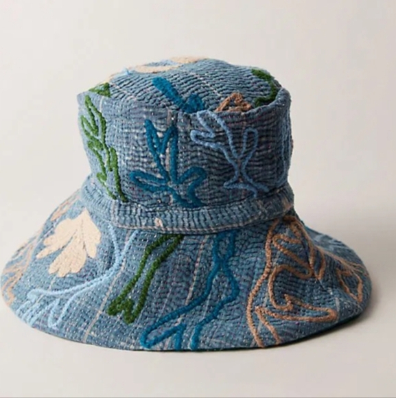 Free People NWOTs Vintage Kantha Bucket Hat - Picture 5 of 7